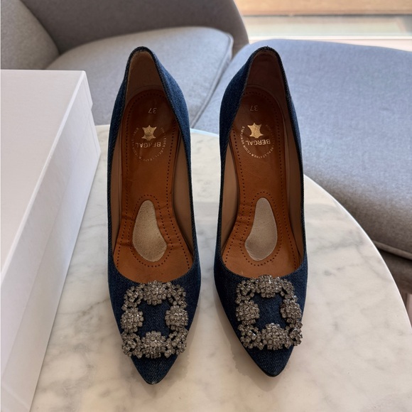 Manolo Blahnik 105mm Denim Blue Jean Hangisi Heels with Crystal Buckle 37.5 - Picture 2 of 7
